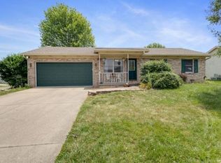 5022 Arches Dr, Newburgh, IN