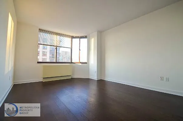 Rented by Metropolitan Property Group | media 3