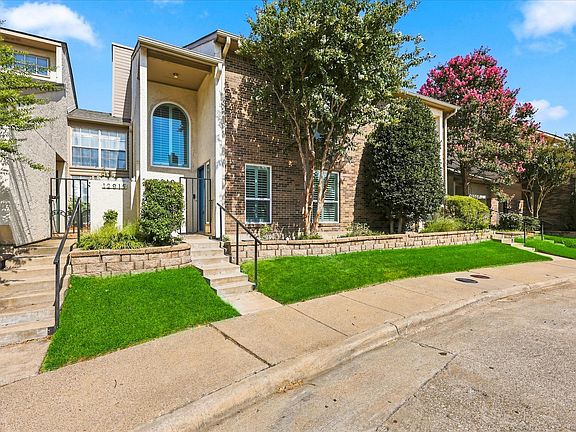 3rd image of 12919 Woodbend Ln