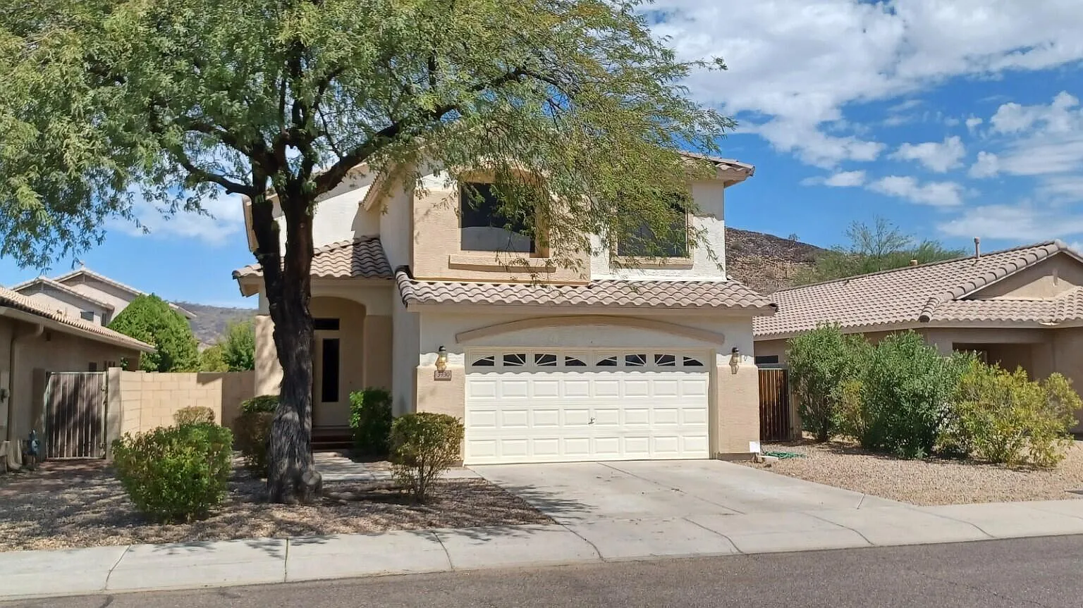 3 bed, 2.5 bath, 1656 sqft, $2,295 — Photo 3