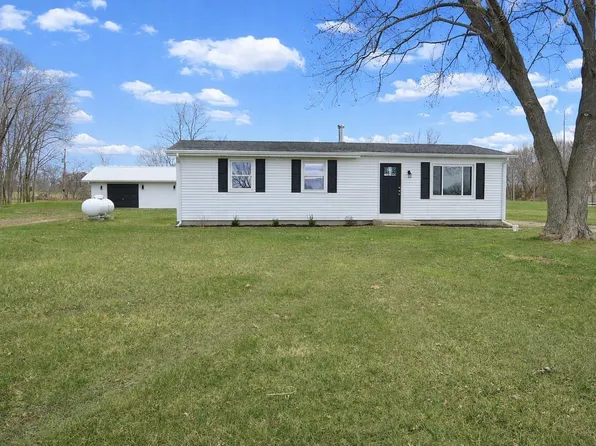 360 N Indian Hills Dr, Columbia City, IN 46725