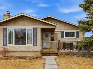 12019 S Canfield Grn SW, Calgary, AB T2W1V3