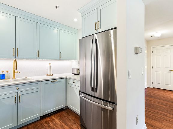 2nd image of 83 Park Edge