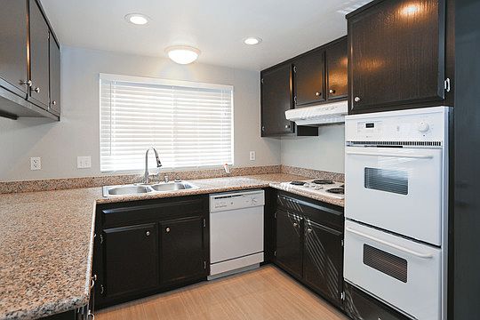 5th image of 3323 Ashburton Dr