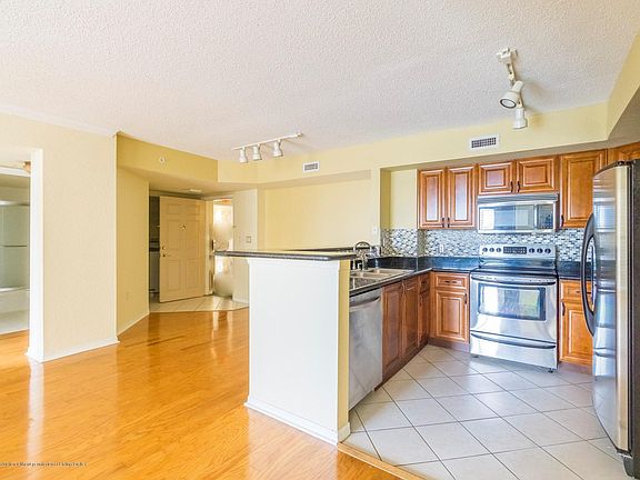 3rd image of 1801 N Flagler Dr #621