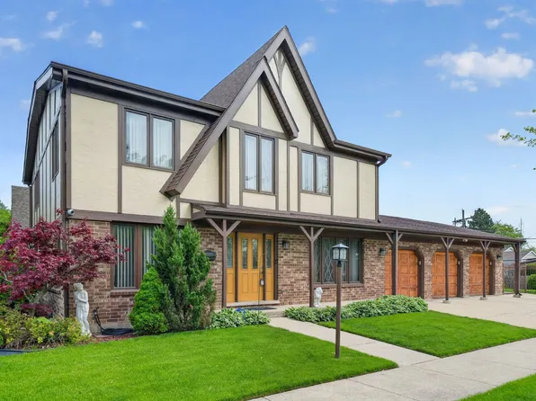 1152 E Walnut Ave, Des Plaines, IL 60016
