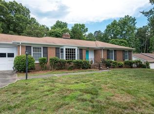 1146 Shady Bluff Dr, Charlotte, NC 28211