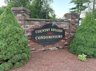 5 Turnpike Rd APT 335, Townsend, MA 01469