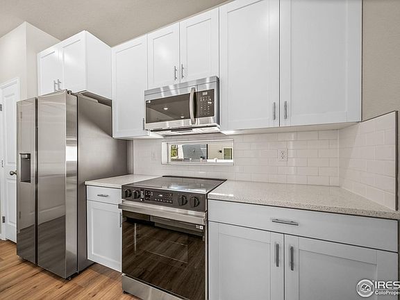 4th image of 3425 Streamwood Dr