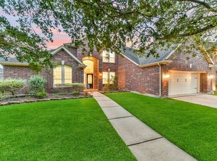 109 Grand Creek Dr, League City, TX 77573