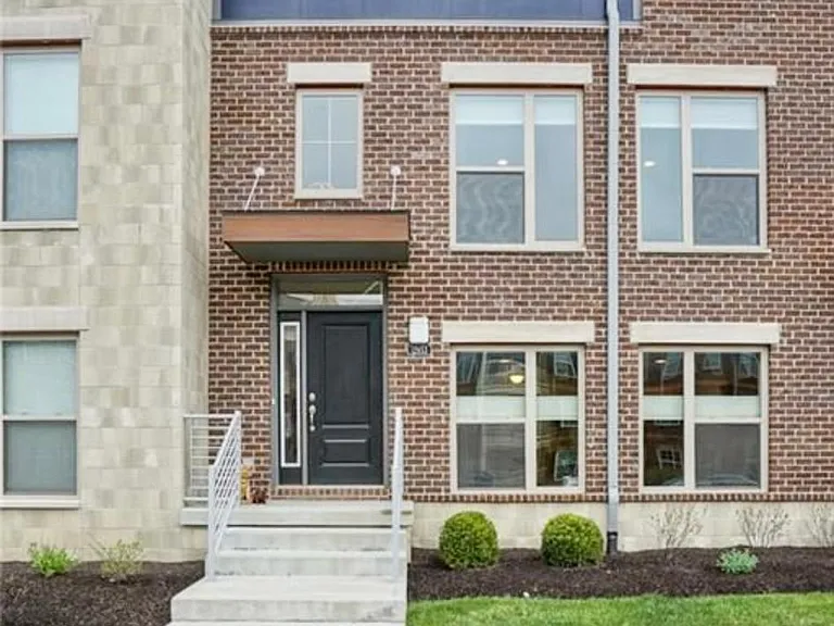 12953 Grand Blvd — Photo 1
