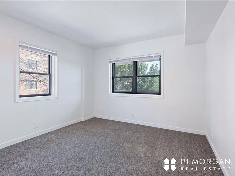 Fernshire Apartments — Photo 44