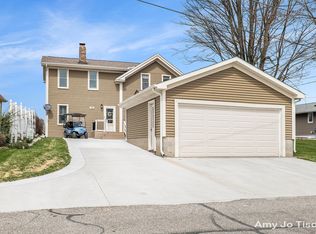 730 Belding St, Crystal, MI 48818