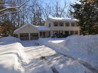 36 Kettle Pond Rd, Amherst, MA 01002