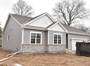 3932 W Bridge St, Milwaukee, WI 53221