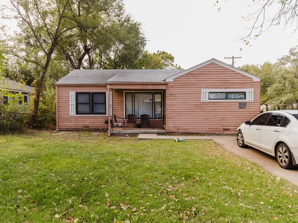 2361 N Green Ave, Wichita, KS 67219