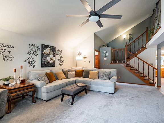 5th image of 3278 S Acredale COURT