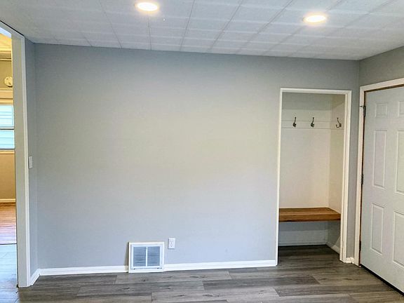 3rd image of 854 California St NW