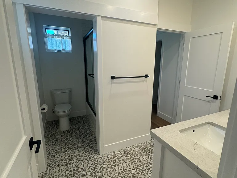 320 Cecile Ct — Photo 17