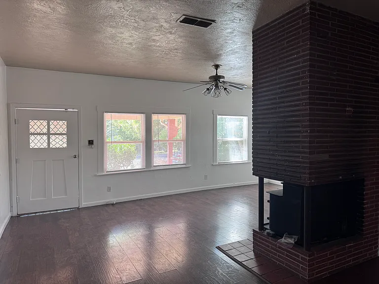 3128 Clay St — Photo 3