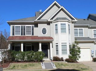 9878 Dochart Sound Ln, Bristow, VA 20136