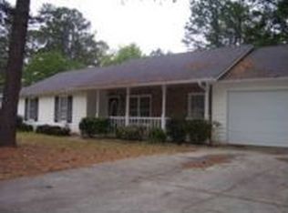 1081 Lost Ct, Hampton, GA 30228