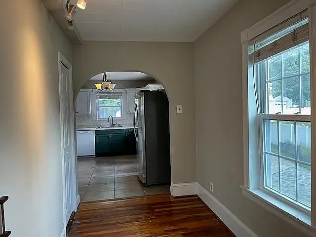 141 Amherst St #2 — Photo 3