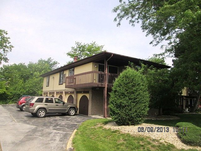 1st image of 15712 S 86th Ave #120