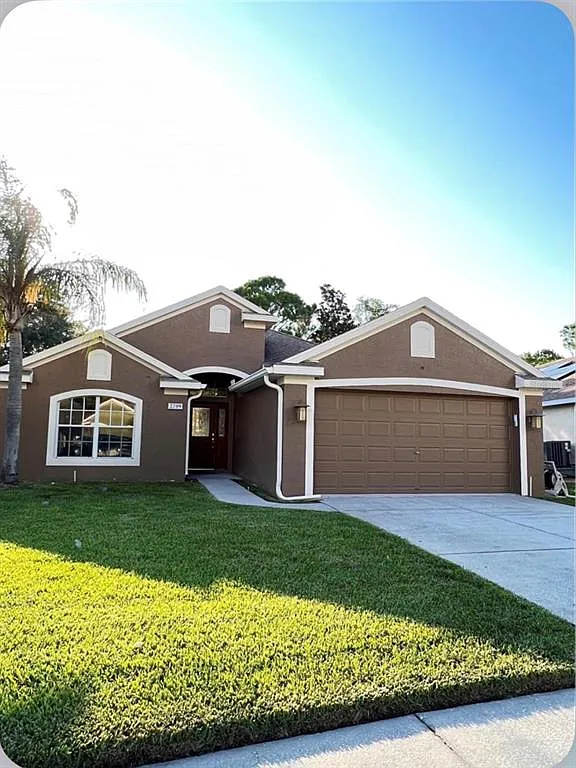 3 bed, 2.0 bath, 1758 sqft, $2,625 — Photo 1