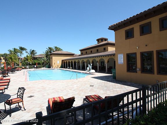 2nd image of 77 Montecito Dr