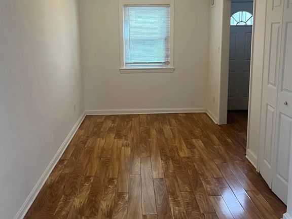 2nd image of 2553 Colebrooke Dr