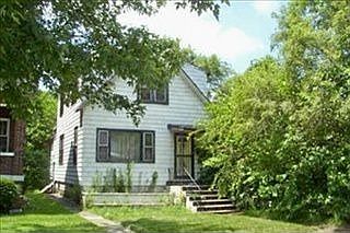 2nd image of 1218 Rutledge St