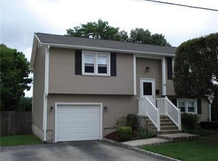 9 Crest Ave, North Providence, RI 02904