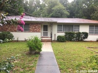 3755 SW 6th Pl, Gainesville, FL 32607