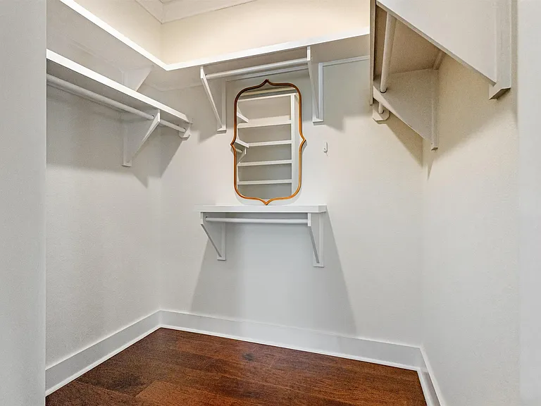 411 Glenview Dr — Photo 14