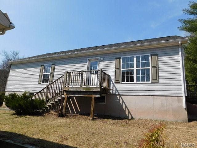 1st image of 101 Timber Hill Ln
