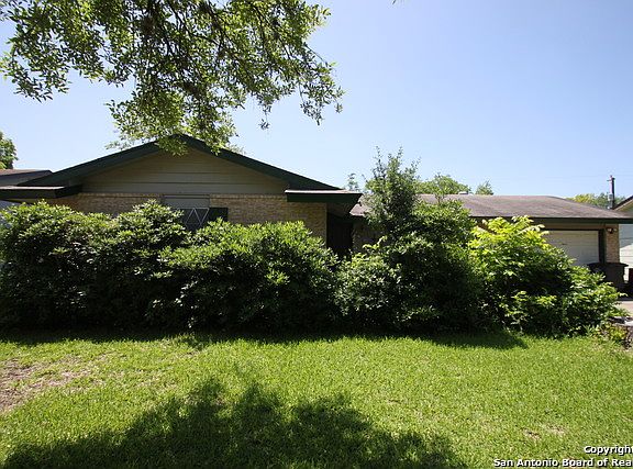2nd image of 5158 Village Lawn