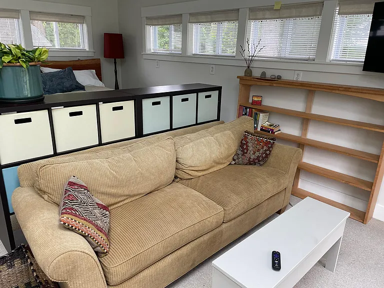 65 Jordan Ave #STUDIO — Photo 24