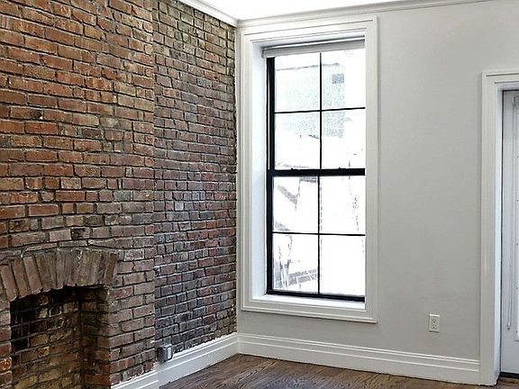 3rd image of 42 Columbia Pl APT 2A