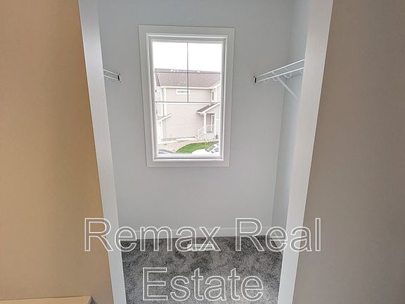 3rd image of 9564 Carson Bnd SW