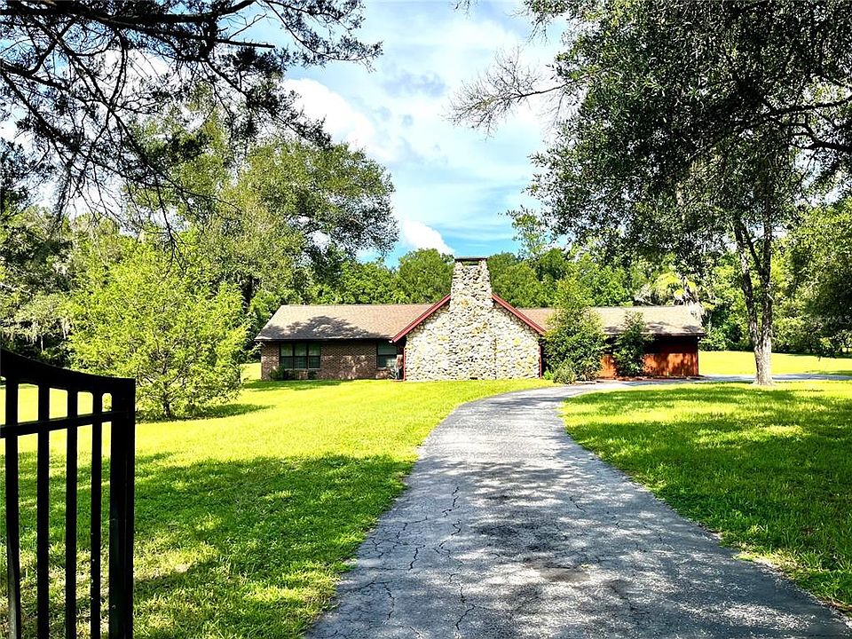1st image of 7 MEADOW WOOD DRIVE