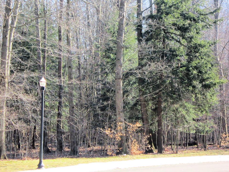 1st image of 6075 Scenic Woods Cir N