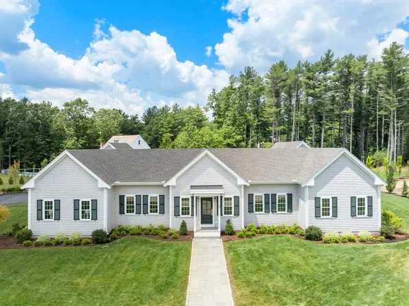 28 Teakettle Ln, Duxbury, MA 02332