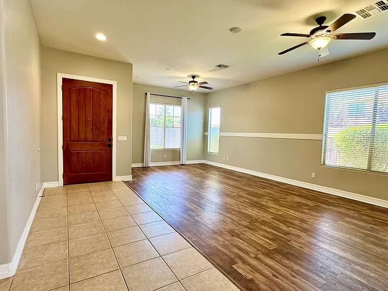 1356 E Lovebird Ct — Photo 7