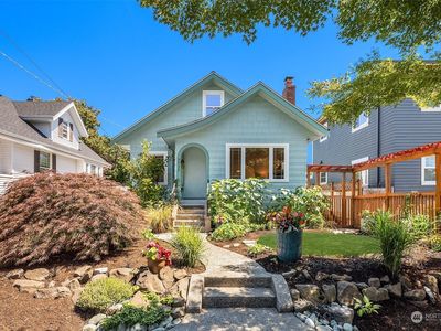 7712 Corliss Avenue N, Seattle, WA, 98103