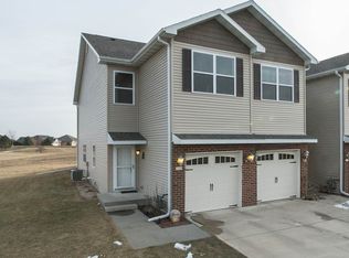 2680 Millstone Dr, Dubuque, IA 52002