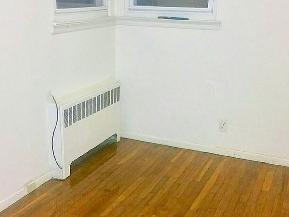 2nd image of 21833 100th Ave