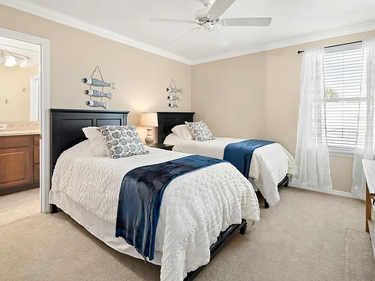 1300 Silverstrand Dr — Photo 22