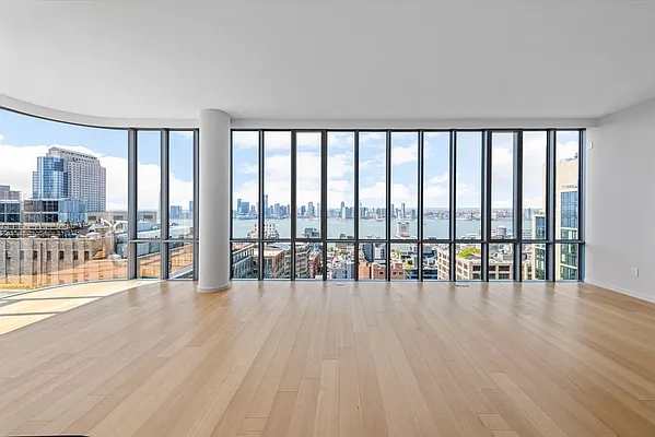 Rented by SERHANT. | media 15