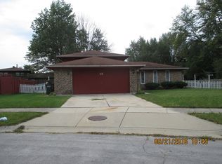 12 Lakewood Ct, Park Forest, IL 60466
